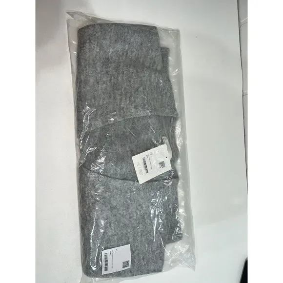 NEW! Oak + Fort Size Small Super Cute Must Have CROPPED CARDIGAN Light Gray $58 - Picture 6 of 8